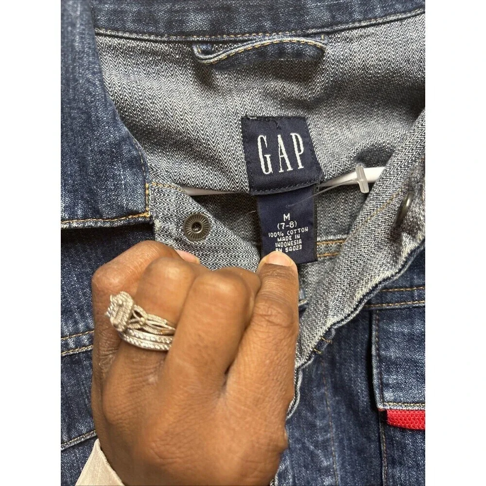 Vintage Kids Gap denim barn jacket Medium 7-8 Snap Button Y2K 2001 Pockets